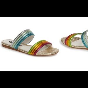 Alice + Olivia Anya Rainbow Flat Sandals sz 7.5